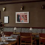 Norman & Hotel