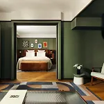 Norman & Hotel París