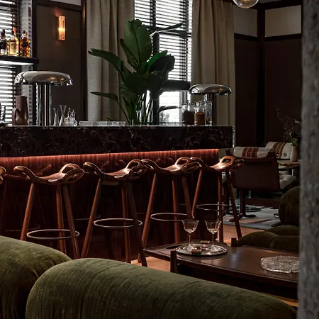 Norman & Hotel Paris