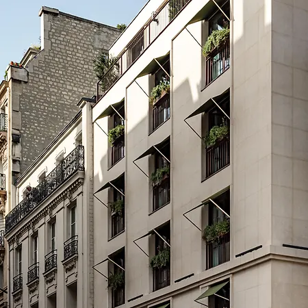Hotel De Vigny 5*