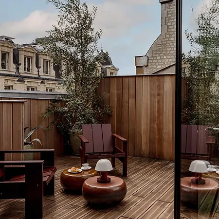 Norman & Hotel Paris