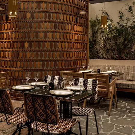 De Vigny Hotel
