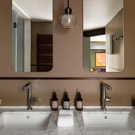 Norman & Hotel 5*