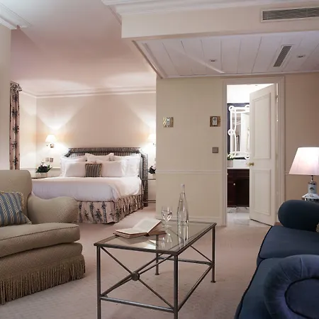 Norman & Hotel Paris
