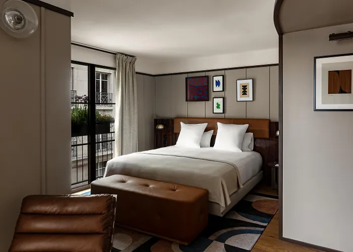 Norman & Hotel Paris