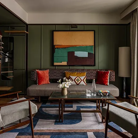 Norman & מלון 5*